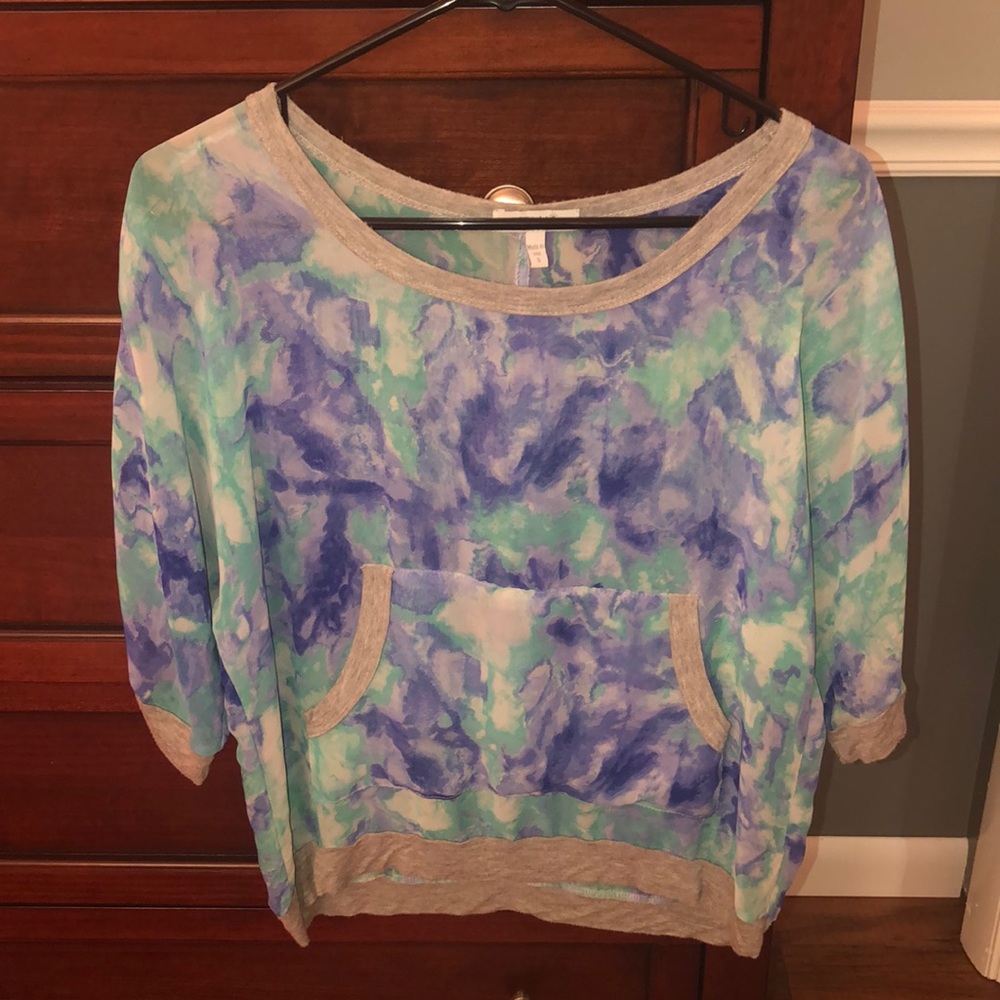 BUNDLE W/ ANY ITEM TO GET FOR FREE! - Picture 1 of 3